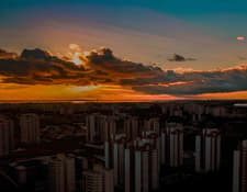 Quais os Melhores Lugares para Passear em Manaus à Noite?