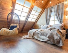 3 tipos de coisas que devem fazer parte da decoração de todo quarto de casal