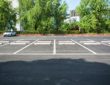 Vaga de Garagem de Condomínio tem Medida Padrão? Entenda