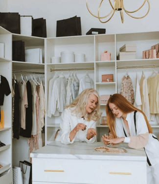 Closet Personalizado ou Closet Pré-Fabricado: Qual é a Melhor Escolha para o Seu Quarto?