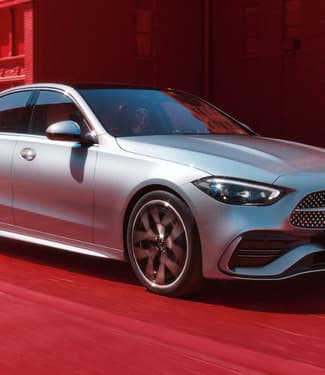 Mercedes-Benz Classe C: elegância, desempenho e tecnologia em um só sedã