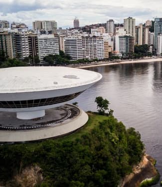 Mercado imobiliário em Niterói cresce 73% em 2025