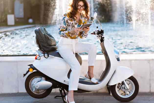 Moto elétrica: o guia completo para quem quer entender como funciona, quanto custa e quais modelos existem