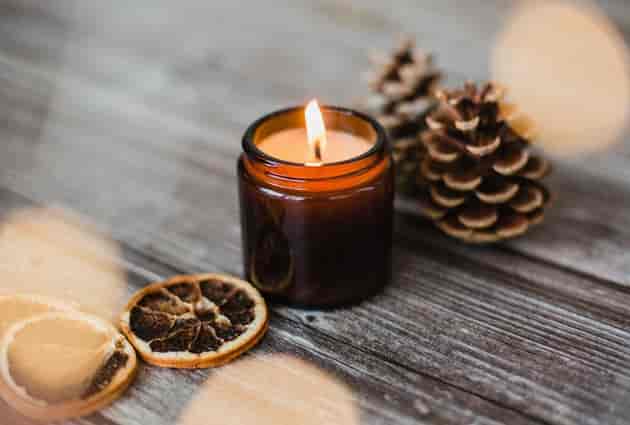 Velas aromáticas nos cômodos da casa: como escolher o aroma ideal para cada ambiente