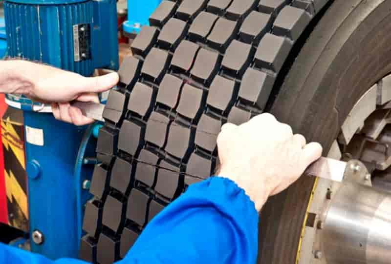 Vale mesmo a pena reformar os pneus do carro?