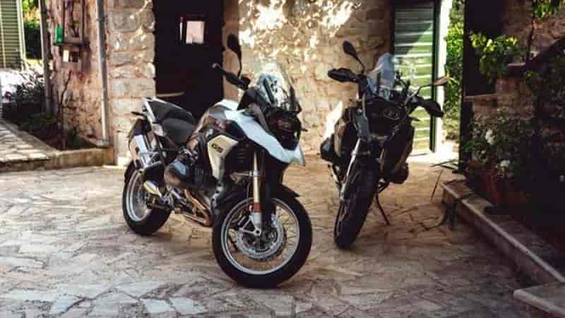 BMW disponibiliza novas configurações para as motos R1200 GS E GS Adventure
