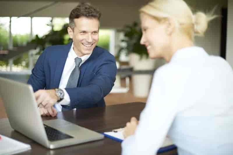 Vale a pena uma consultoria de marketing imobiliário para vender mais imóveis?