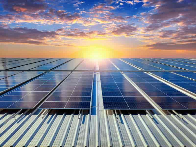 Energia Solar em Casa: Economia  Sustentabilidade!
