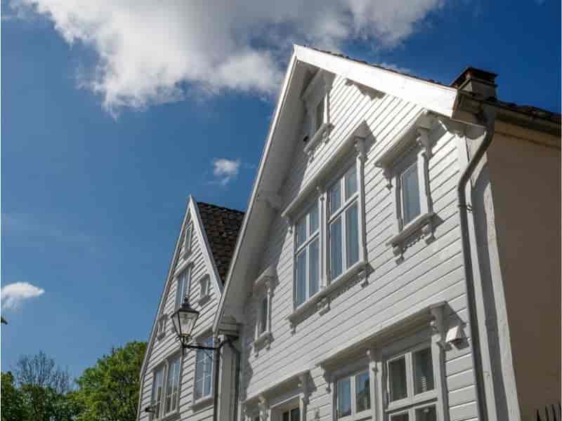Construir um sobrado triplex: dicas fundamentais e inspirações incríveis