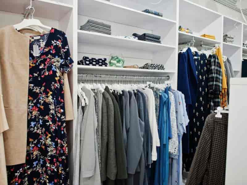 Transformar quarto da bagunça em closet: Como você mesmo pode fazer!