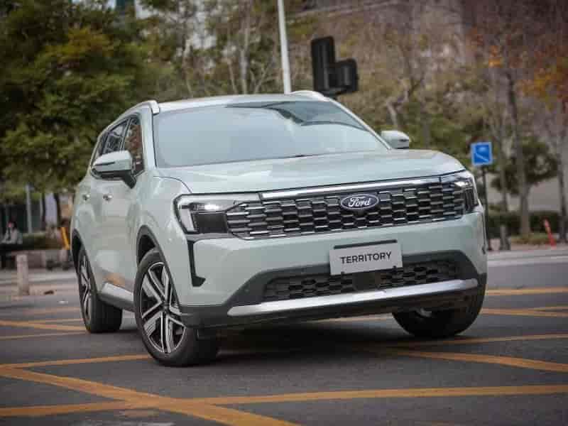 Ford Territory: Um Olhar Aprofundado no SUV para Quem Busca Espaço e Conectividade