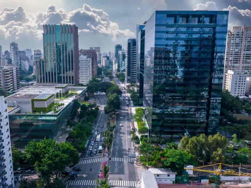Leilão de Cepacs evidencia interesse na Faria Lima, mas concorrência modesta revela limites do mercado