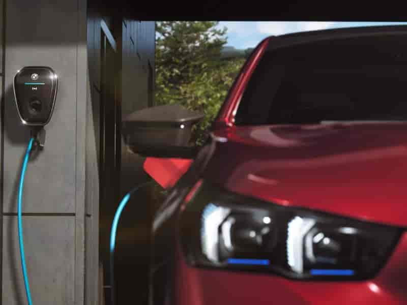 BMW ultrapassa 3 milhões de veículos eletrificados vendidos e acelera rumo ao futuro da mobilidade