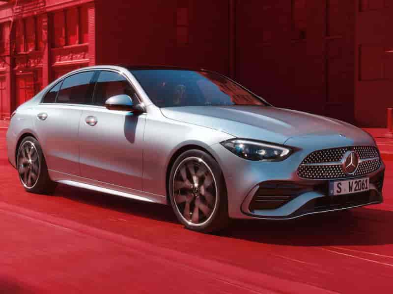 Mercedes-Benz Classe C: elegância, desempenho e tecnologia em um só sedã