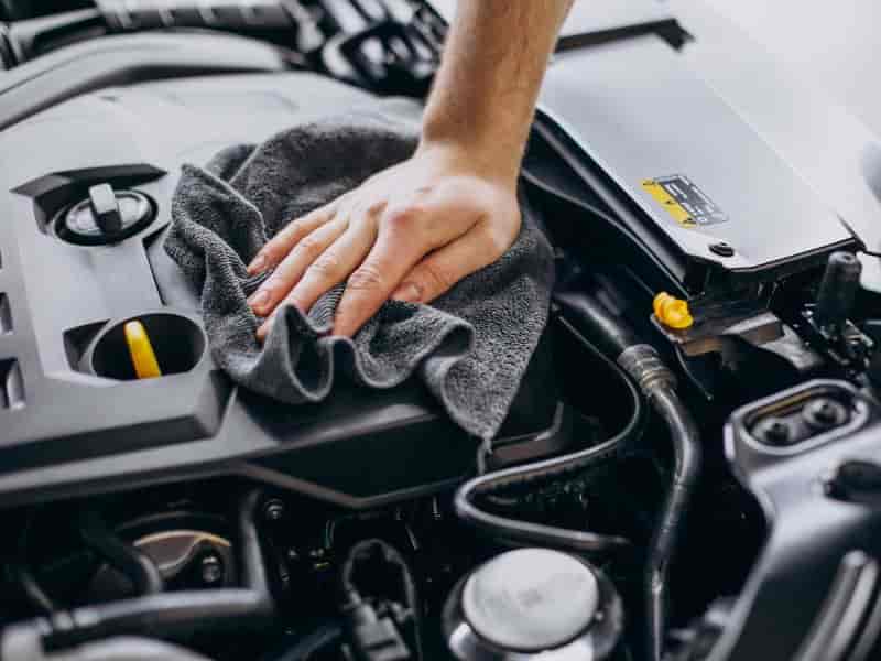 Cuidados com o Carro: Pode ou Não Pode Lavar o Motor?