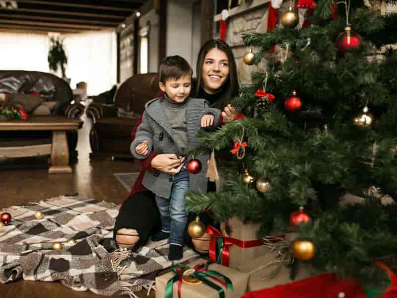 Decoração de Natal 2025: tendências que vão transformar sua casa