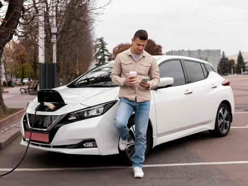 O que Você Precisa Saber Antes de Comprar um Carro Híbrido