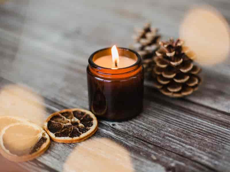 Velas aromáticas nos cômodos da casa: como escolher o aroma ideal para cada ambiente