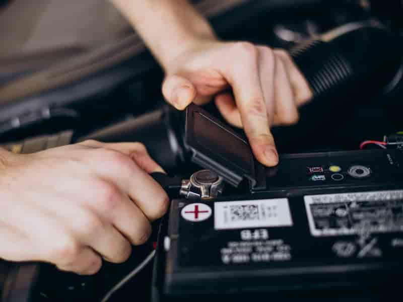 Bateria do carro: como funciona, tipos, vida útil e cuidados essenciais