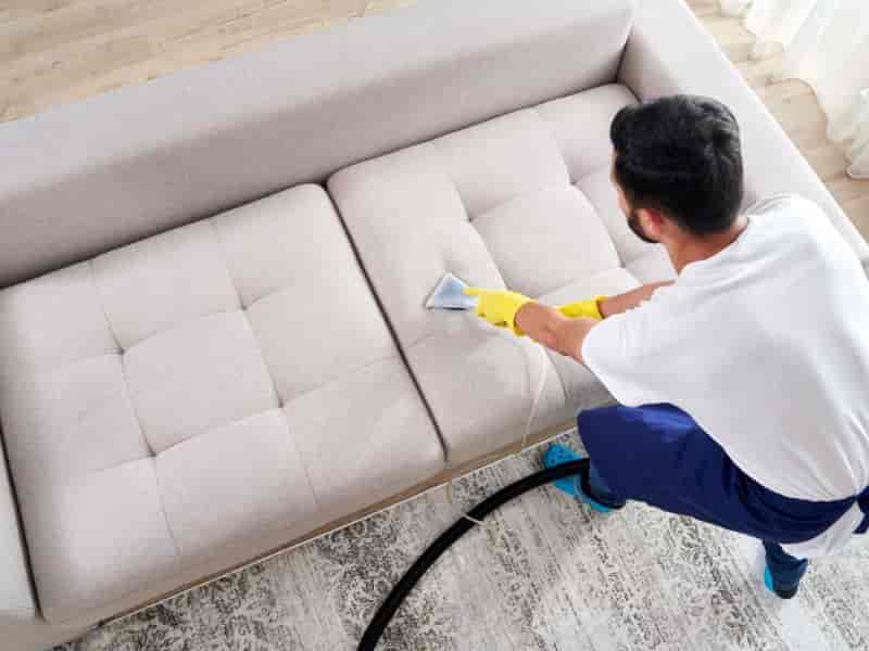 Limpeza do sofá: guia prático e completo