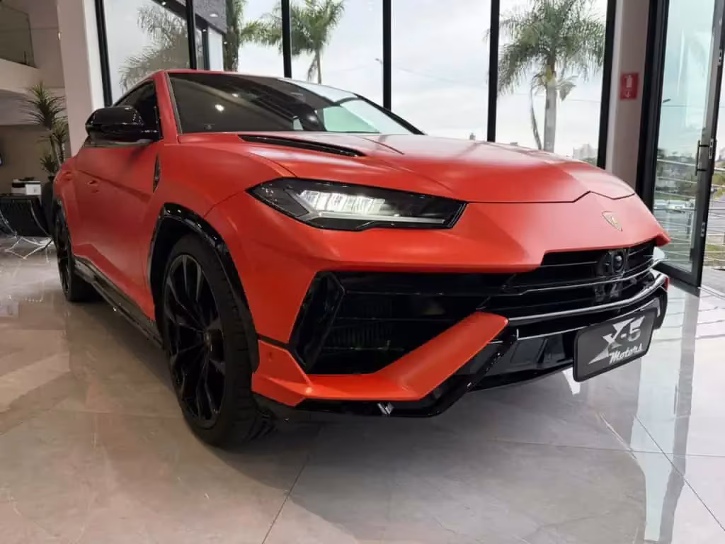 lamborghini-urus-em-indaiatuba-sp-b8160ab4