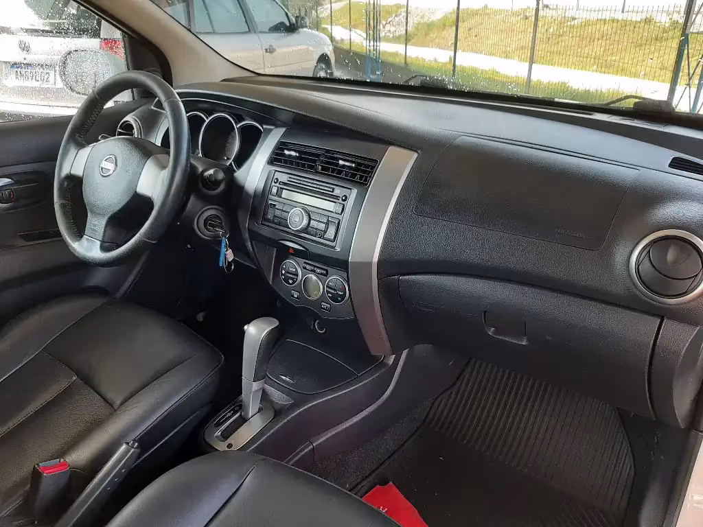 nissan-livina-em-guaramirim-sc-ed4aeee2979-02