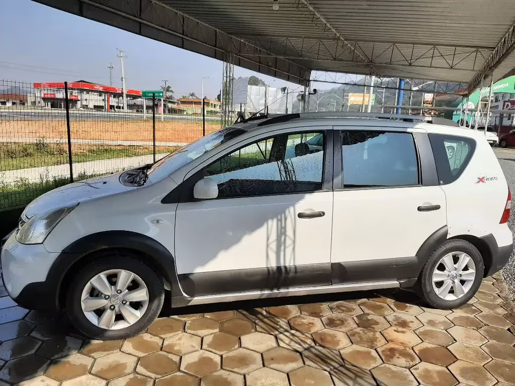 nissan-livina-em-guaramirim-sc-ed4aeee2979-04