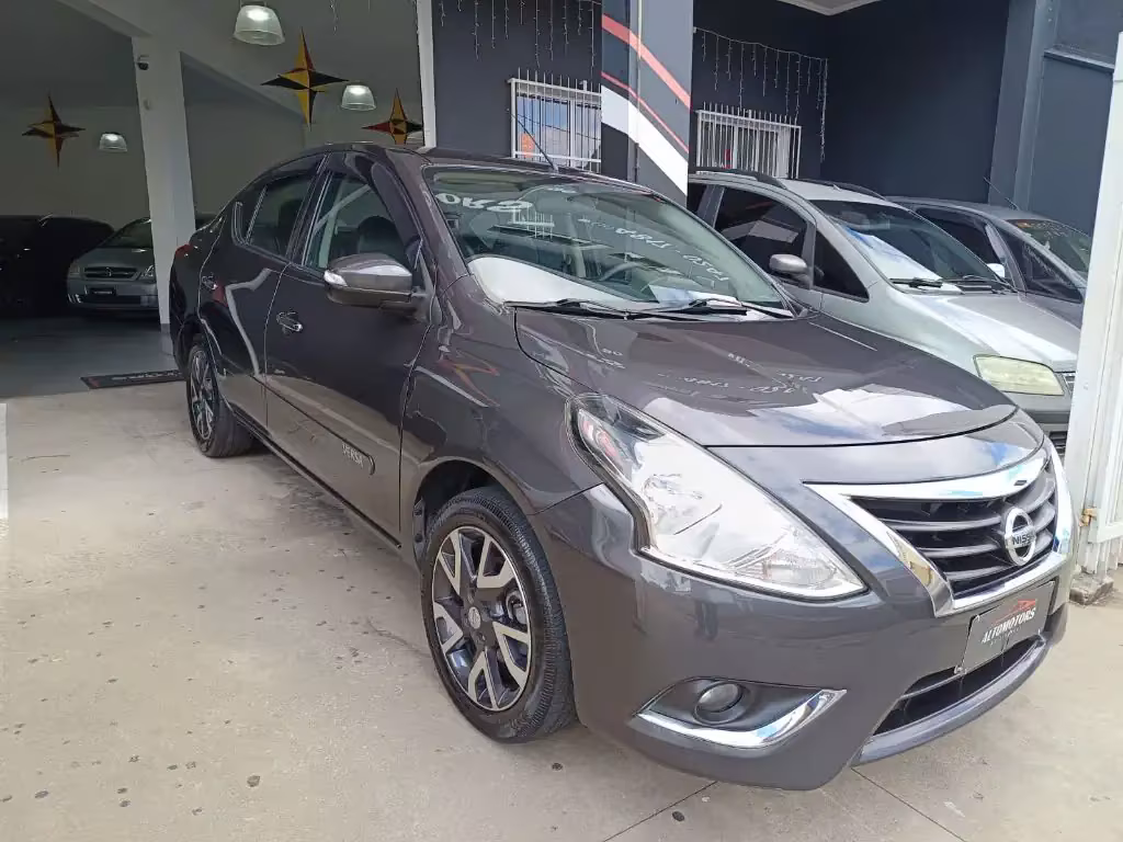 nissan-versa-em-jundiai-sp-fc518e004eb-02