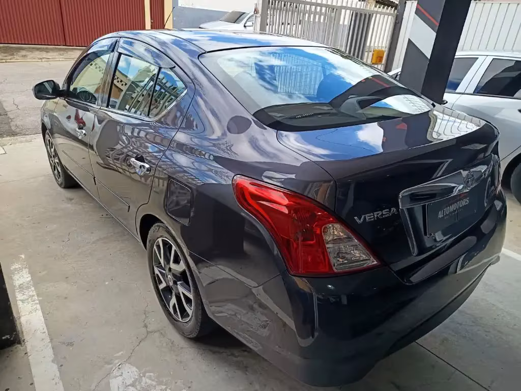 nissan-versa-em-jundiai-sp-fc518e004eb-04