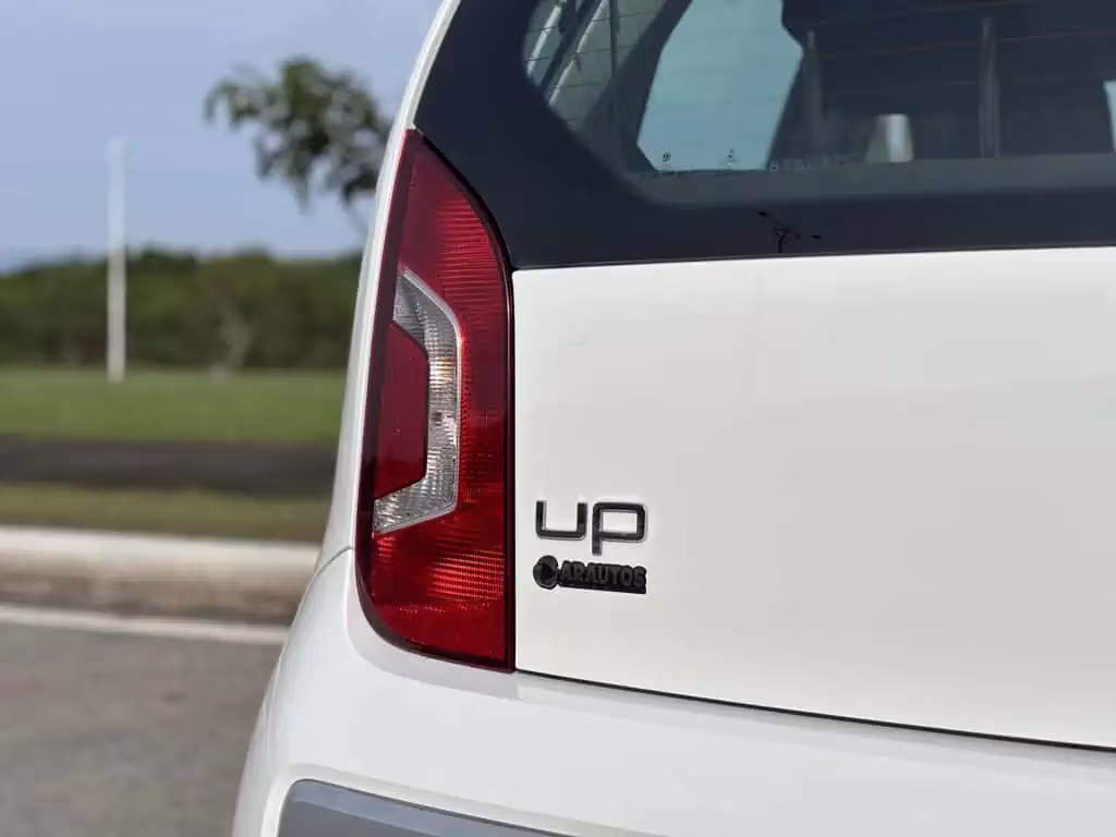 volkswagen-up-em-florianopolis-sc-7f3e17a4
