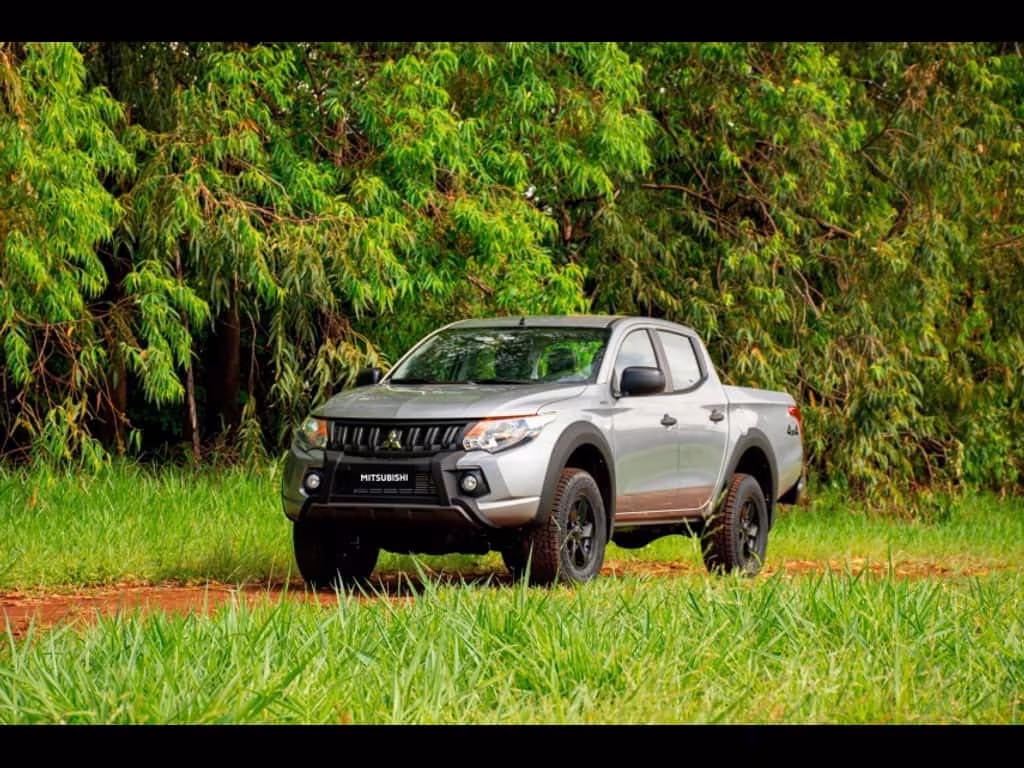 mitsubishi-l200-outdoor-em-niteroi-rj-39926ec6