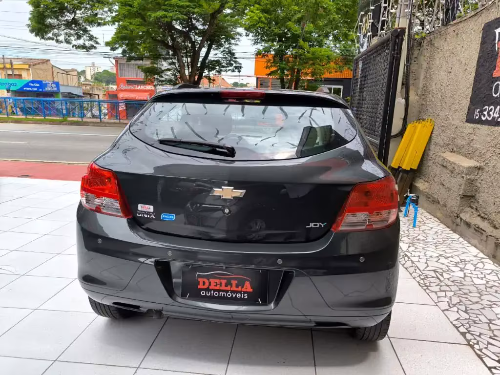 chevrolet-onix-em-sorocaba-sp-fbae2d87583-04