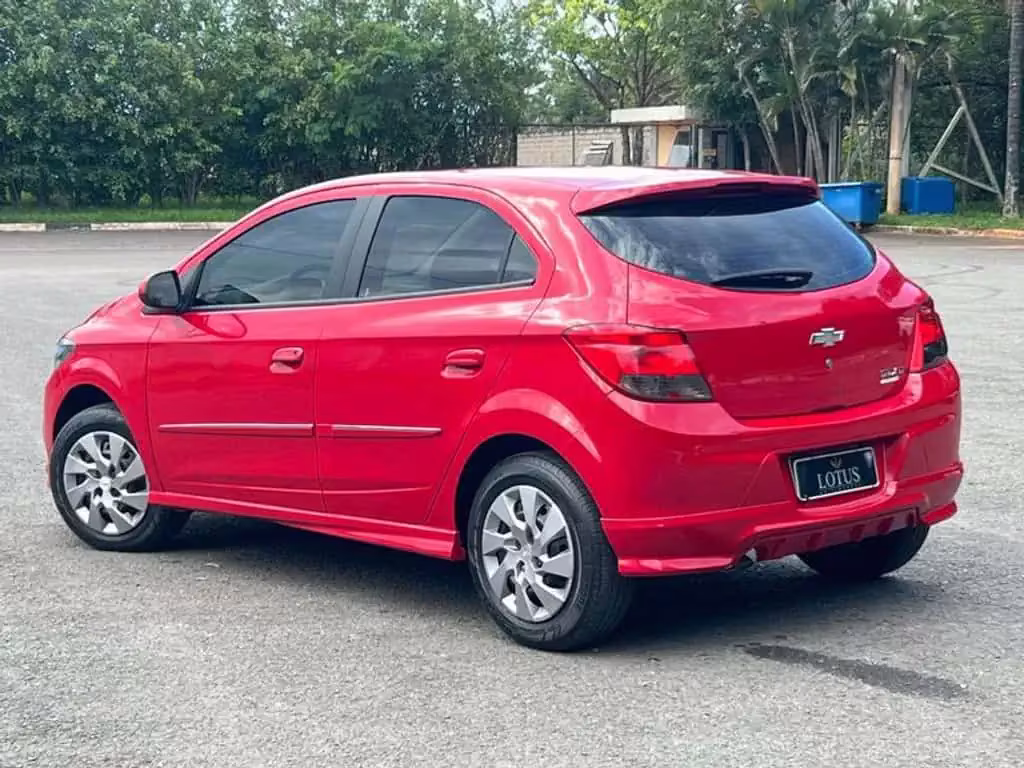 chevrolet-onix-em-brasilia-df-cfc01387