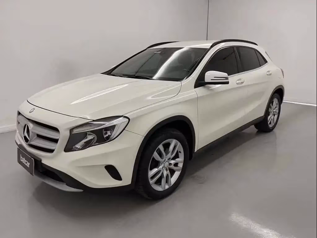 mercedes-benz-gla-200-em-brasilia-df-10504d5b