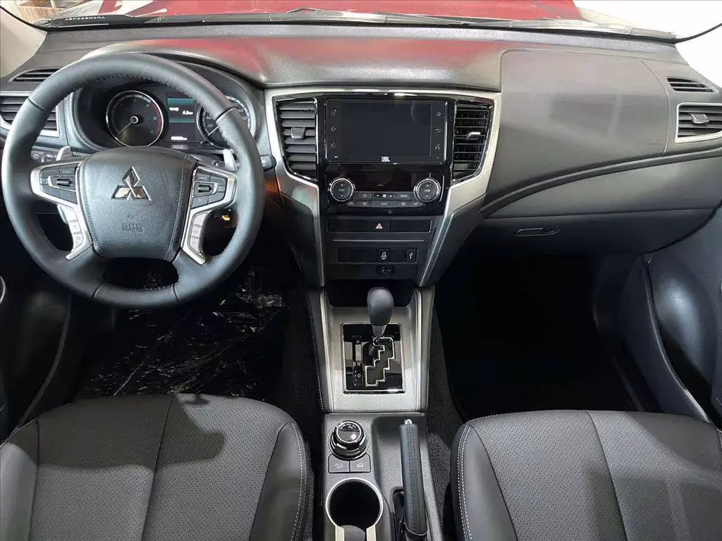 mitsubishi-l200-triton-2-4-sport-hpe-cd-4p_f1e947f0854