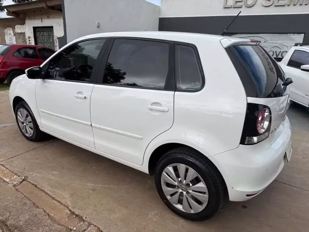 volkswagen-polo-em-brasilia-df-c04d6a3d