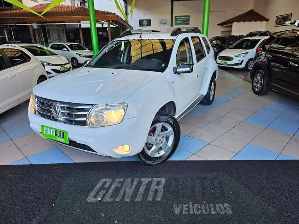 renault-duster-em-cambe-pr-876e2e31