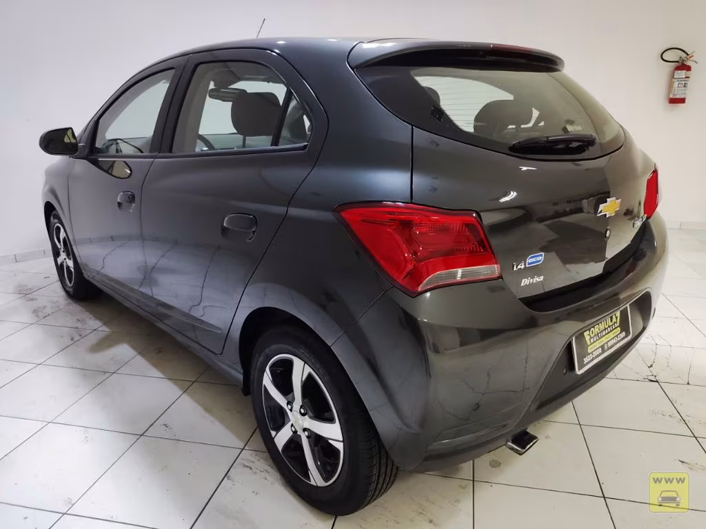chevrolet-onix-em-foz-do-iguacu-pr-fbf1a81561b-02