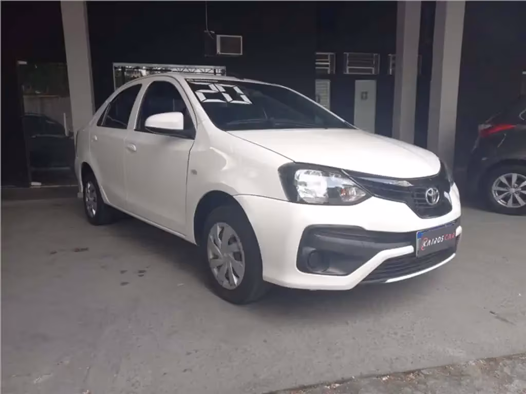 toyota-etios-em-duque-de-caxias-rj-ee26f946