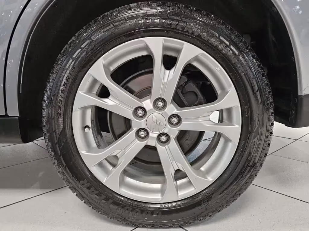 mitsubishi-outlander-em-curitiba-pr-52e4e088