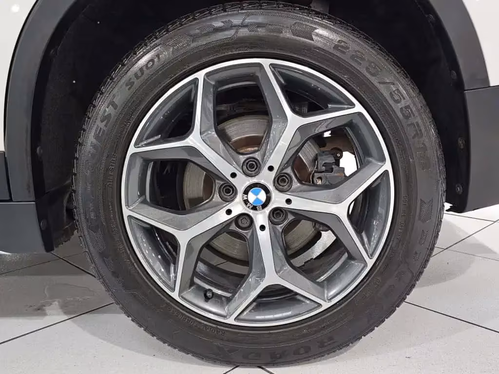 bmw-x1-em-curitiba-pr-61b56912