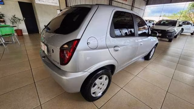 chevrolet-celta-em-londrina-pr-fc8565727ce