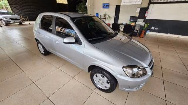 chevrolet-celta-em-londrina-pr-fc856572f56