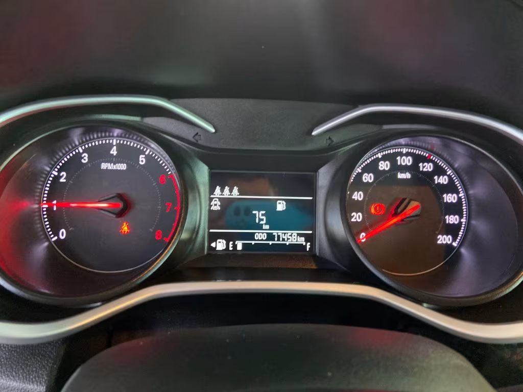 chevrolet-onix-em-jaragua-do-sul-sc-fcd30715201-01