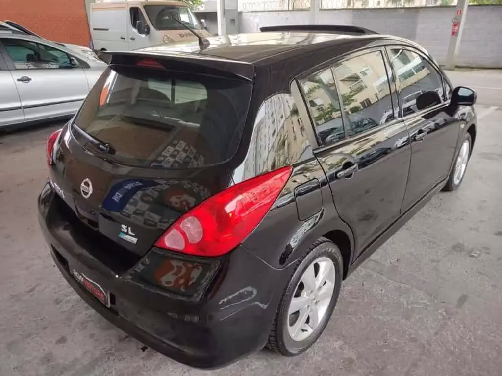 nissan-tiida-em-curitiba-pr-e7511284