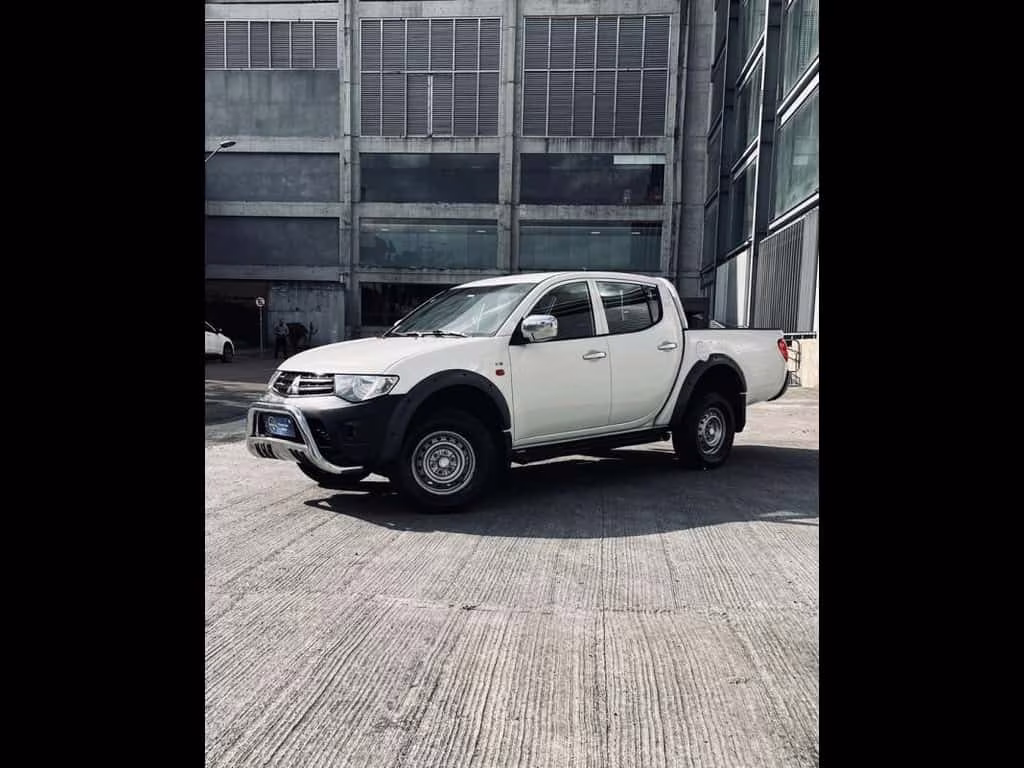 mitsubishi-l200-triton-em-curitiba-pr-a1bad0c5