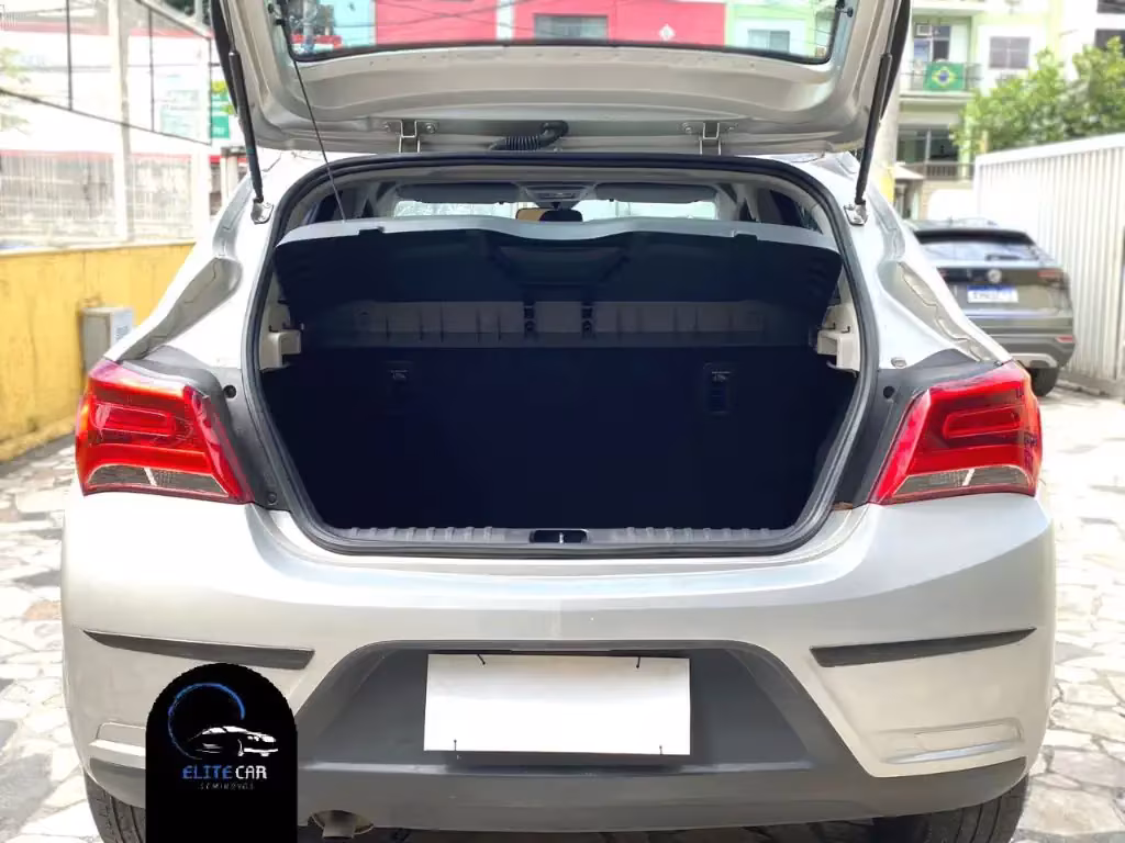 chevrolet-onix-no-rio-de-janeiro-rj-f439a1e2b14-03