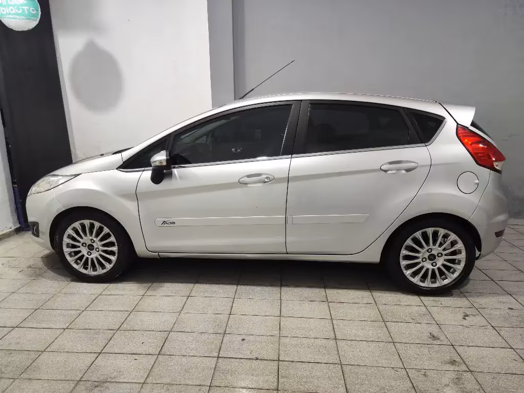 ford-fiesta-em-sao-paulo-sp-fcd9bfd7339-02