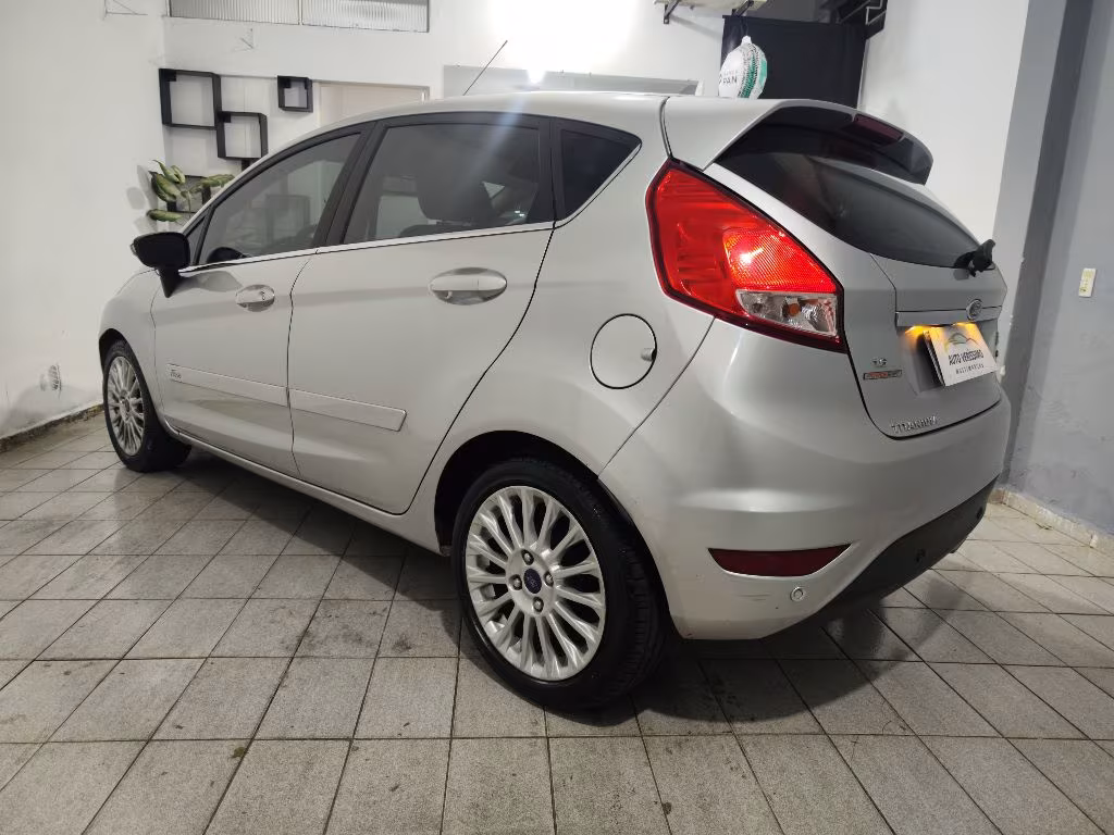 ford-fiesta-em-sao-paulo-sp-fcd9bfd7339-04