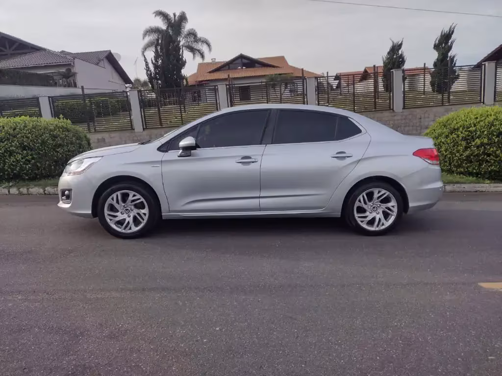 citroen-c4-em-sao-bento-do-sul-sc-f6c9f07bc02-03